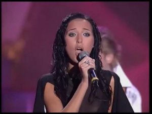 Алсу - "Всё равно". Золотой Граммофон VII Русское Радио 2002