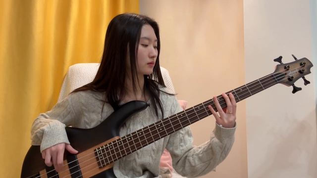 '콜트 C4 Plus OVMH'와 함께하는 'Sia-Snowman' 베이스 커버 смотреть онлайн