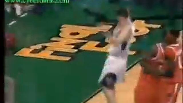 cyberdunk-NCAA March Madness-2003 Final Kansas vs Syracuse-Kansas chase back to 3 point only смотреть онлайн