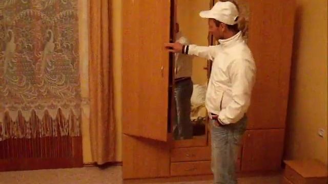 "Качественная" сборка шкафа от IKEA ;) смотреть онлайн