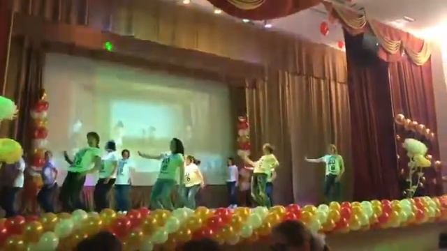 Выступление родителей на Последнем Звонке школа 376 г.Санкт-Петербург смотреть онлайн