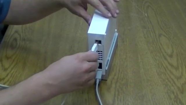 How to connect a Blu-Ray Player, Set-top Box, DVR and Wii, Xbox or Playstation 3 to the Internet смотреть онлайн