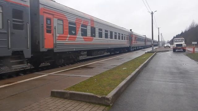 Тэп70-0573 с поездом №371 Котлас-Архангельск смотреть онлайн
