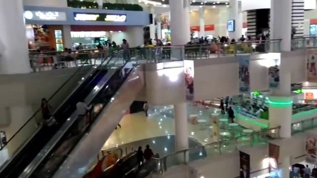 Al WAHDA MALL Shopping Centre In Abu Dhabi | United Arab Emirates