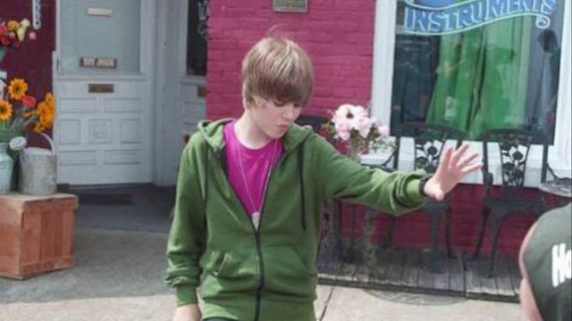 Justin Bieber ft.Usher First Dance (mit Bildern) смотреть онлайн