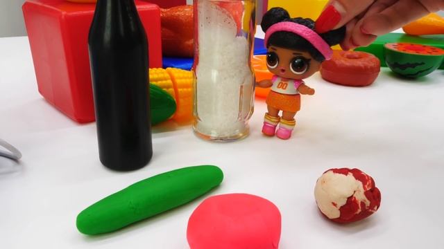 Учим овощи на английском с куклами ЛОЛ! Играем в куклы - Английский для детей
