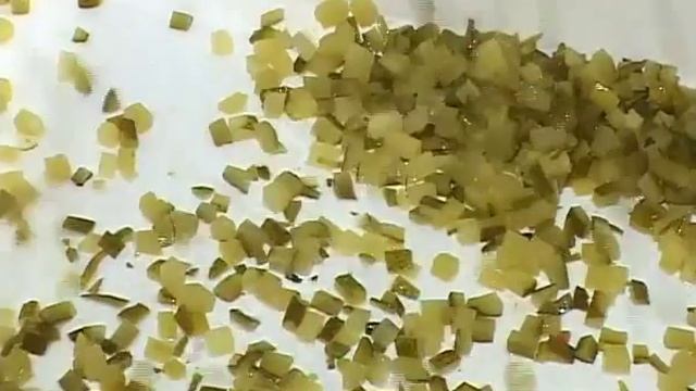 Нарезка корнишонов кубиком 6х6х6 мм на многофункциональном аппарате для нарезки Foodlogistik_ROVABO