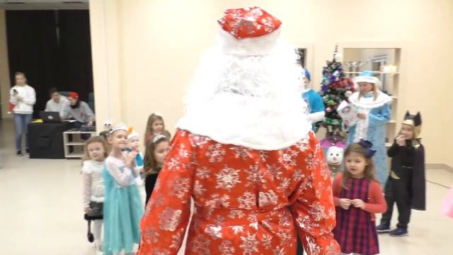 Новогодний утренник с U-лайкой смотреть онлайн