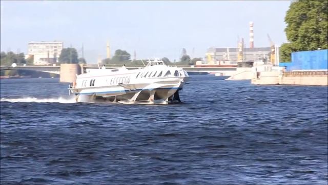 Метеор 143 в Санкт Петербурге в сентябре 2014г смотреть онлайн