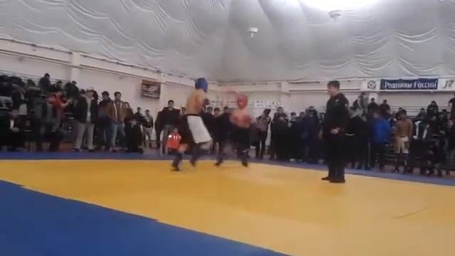 Азамат Хагажеев (в красном). Панкратион смотреть онлайн