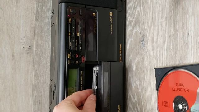 JVC RC-B1 Boombox CD Player AM FM Radio Dual Cassette Player смотреть онлайн