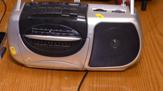 Risky Thrifting! 10 "AS IS" Thrift Store Electronic Items Tested. How many work? v.1 смотреть онлайн