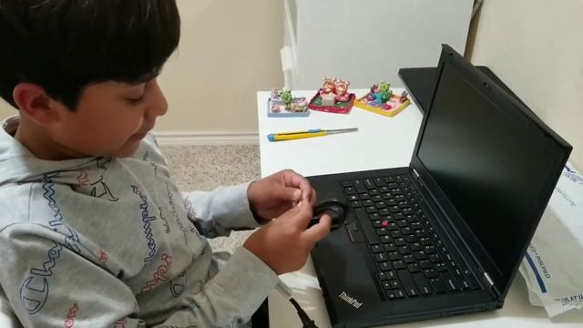 Unboxing my new laptop | unboxing Thinkpad laptop 2022 | little professor of technology смотреть онлайн