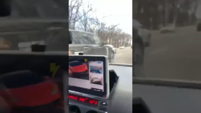 Александр Фельдман мешает участникам дорожного движения смотреть онлайн