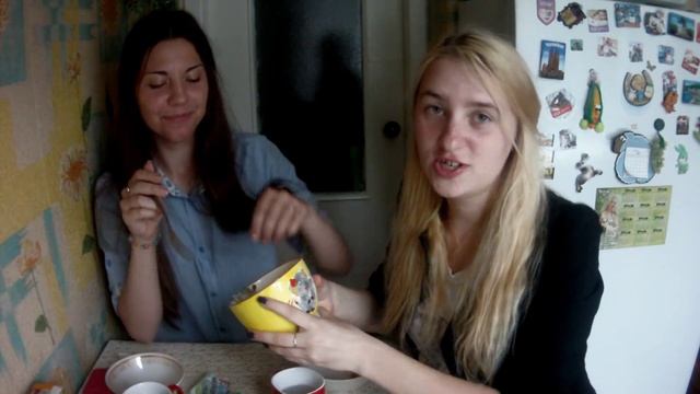 Вызов принят #5 (with Julia Rogers & Nastya) Морской коктейль/Seafood Cocktail Challenge смотреть онлайн