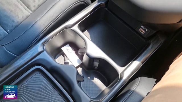 Honda CR-V e:HEV Black Edition (2022) - Exterior and Interior смотреть онлайн