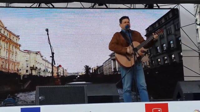 Из Окна поезда. Поет Никита Андреев смотреть онлайн