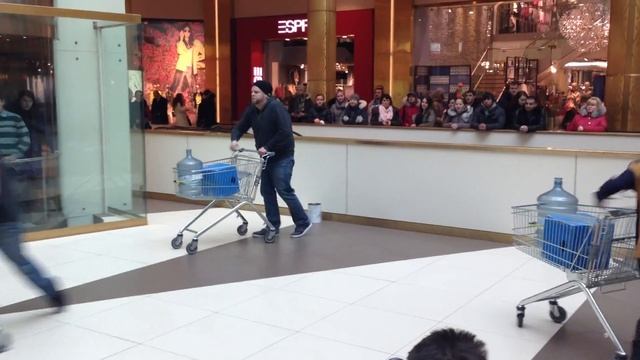 Легендарное шоу STOMP в Галерее