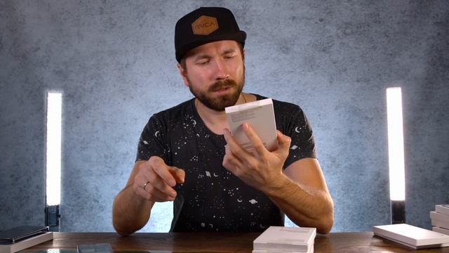 Оригинальные чехлы Apple MagSafe Case. Смотрим все смотреть онлайн