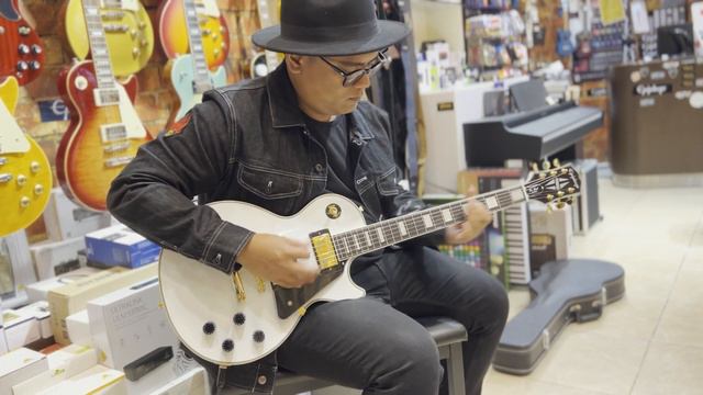 SIMPLIFIED: Epiphone VS Gibson смотреть онлайн