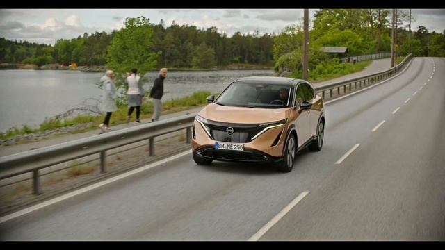 All-new 2022 Nissan Ariya EU spec - Dynamic footage смотреть онлайн