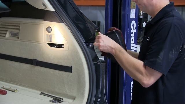 etrailer | Trailer Hitch Installation - 2011 Volkswagen Touareg смотреть онлайн