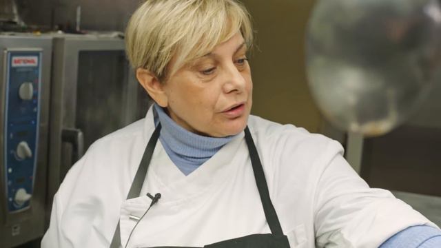 Il cacciucco in un ristorante Michelin livornese con la famiglia Zazzeri - La Pineta* смотреть онлайн