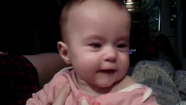 Очень жаль,что мама так ужасно поёт смотреть онлайн