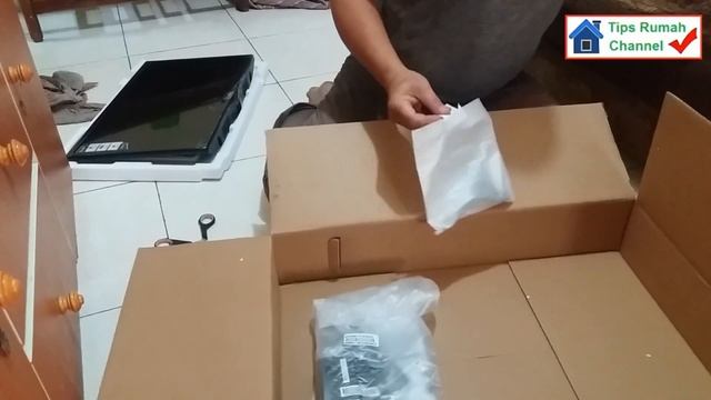 Unboxing LED TV Monitor LG 24" смотреть онлайн
