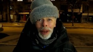 Добрый бомж поздравляет с 8 марта