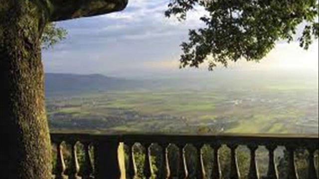 Gavin Bryars, 'Ramble on Cortona' смотреть онлайн