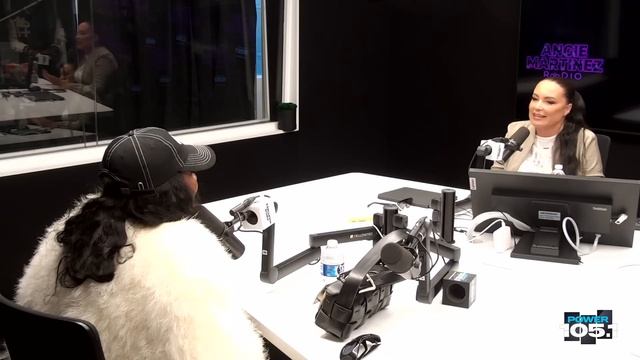 Tems On How Uganda Jail Changed Her, Cooking For Drake + How She Flirts смотреть онлайн