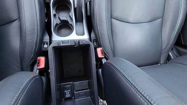 2010 Mitsubishi Outlander XLS Walk Around смотреть онлайн