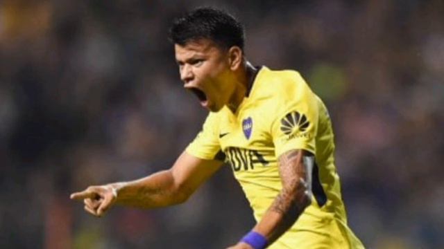Lisandro López y Walter Bou saldrían de Boca por un capricho de Bragarnik. смотреть онлайн