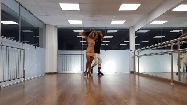 Bachata by Azkeel & Karou смотреть онлайн