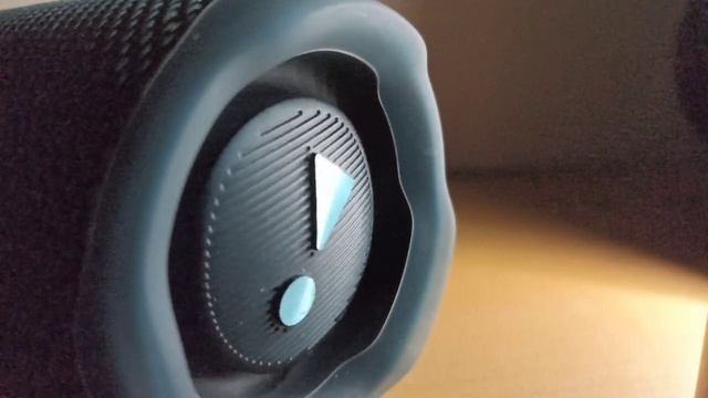 JBL FLIP 6 GG BASS TEST 100%OMG #jbl #fypシ #lowbass #viral #flip6 #waves #jblflip6 #basstest смотреть онлайн