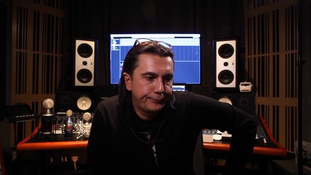 Test microphones: Oktava MKL5000, Oktava MK117, Soyuz SU023, Neuman TLM103 смотреть онлайн