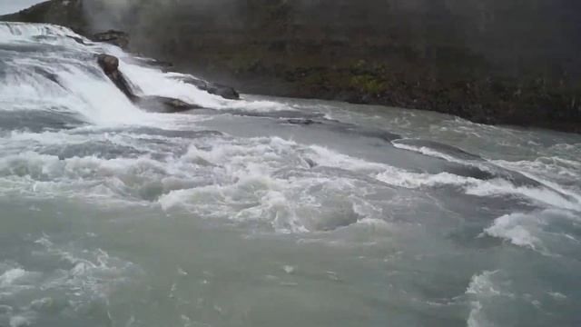 Водопад Гюдльфосс в Исландии смотреть онлайн