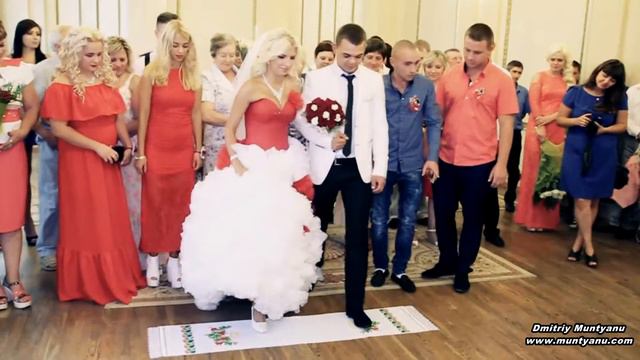 Веселый классный мега позитивный свадебный клип.Прикольное свадебное видео смотреть онлайн