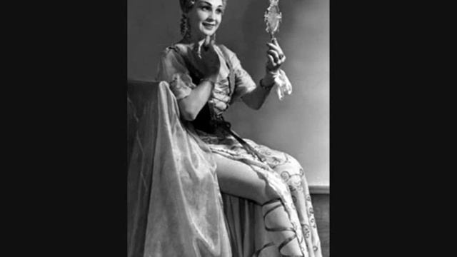 Евгения Мирошниченко - На вулиці скрипка грає смотреть онлайн