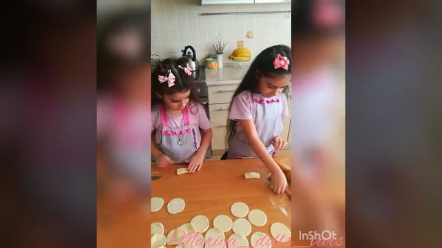 Мария и Элина !готовят пельмени в форме конфет ! смотреть онлайн