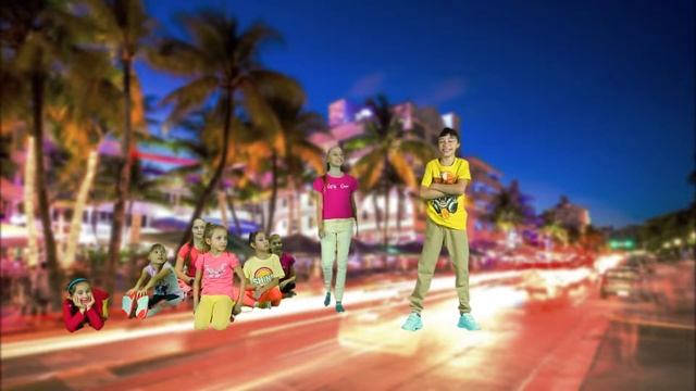 Новогодний вояж вокруг света (New Year Trip around the World/Viaje navideno alrededor del mundo) смотреть онлайн