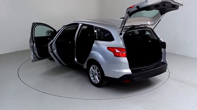 Ford Focus 1.6 TDCi Zetec 5dr (start/stop) FROM USED CARS OF BRISTOL YM64 JRO смотреть онлайн