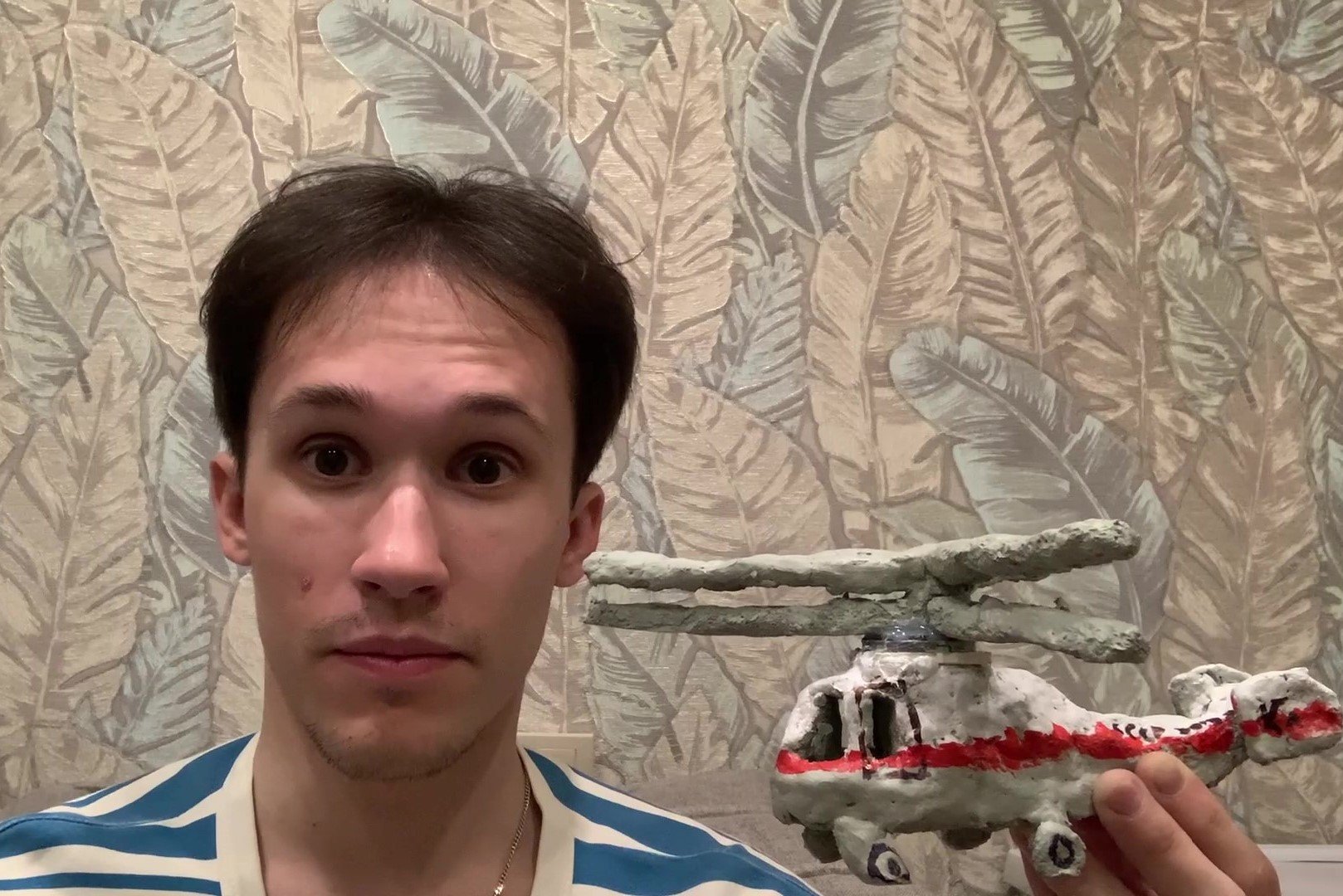 Неудачный корабельный вертолет СССР - Ка-15. Леплю его модель смотреть онлайн