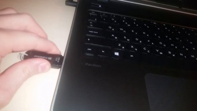 HP Pavilion 15-P008SR не устанавливается Windows 7 смотреть онлайн