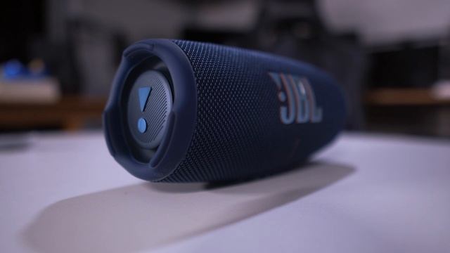 JBL Charge 5 Unboxing and Testing смотреть онлайн