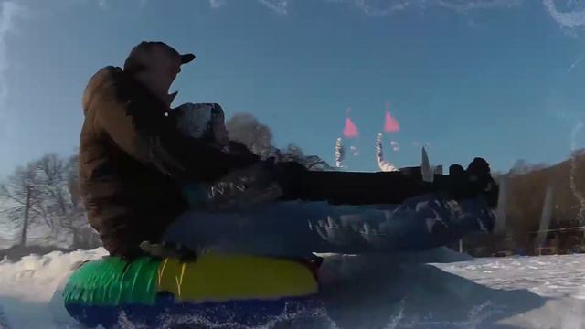 Катание с горки ледяной смотреть онлайн