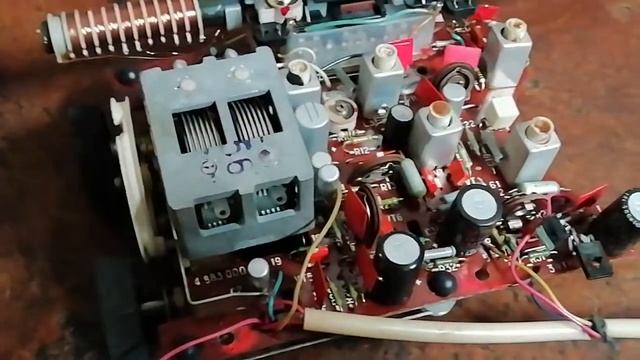 Разбор радиоприёмника Альпинист 320 и Меридиан 210