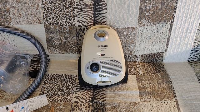 Пылесос Bosch MoveOn Mini
