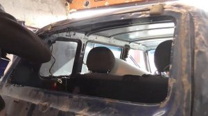 Ваз 2131 ставим алюминиевое стекло.